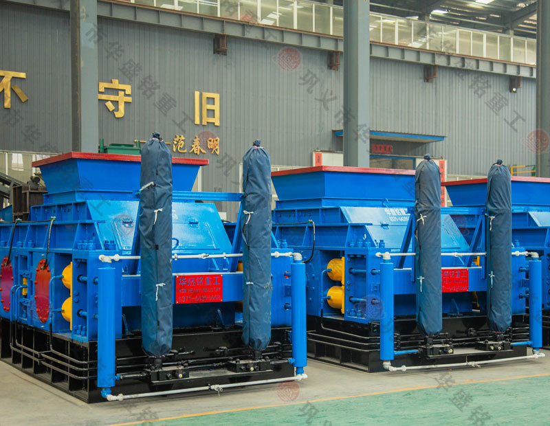 磚廠對(duì)輥破碎機(jī)